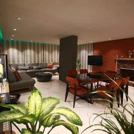 De Papel Villa *